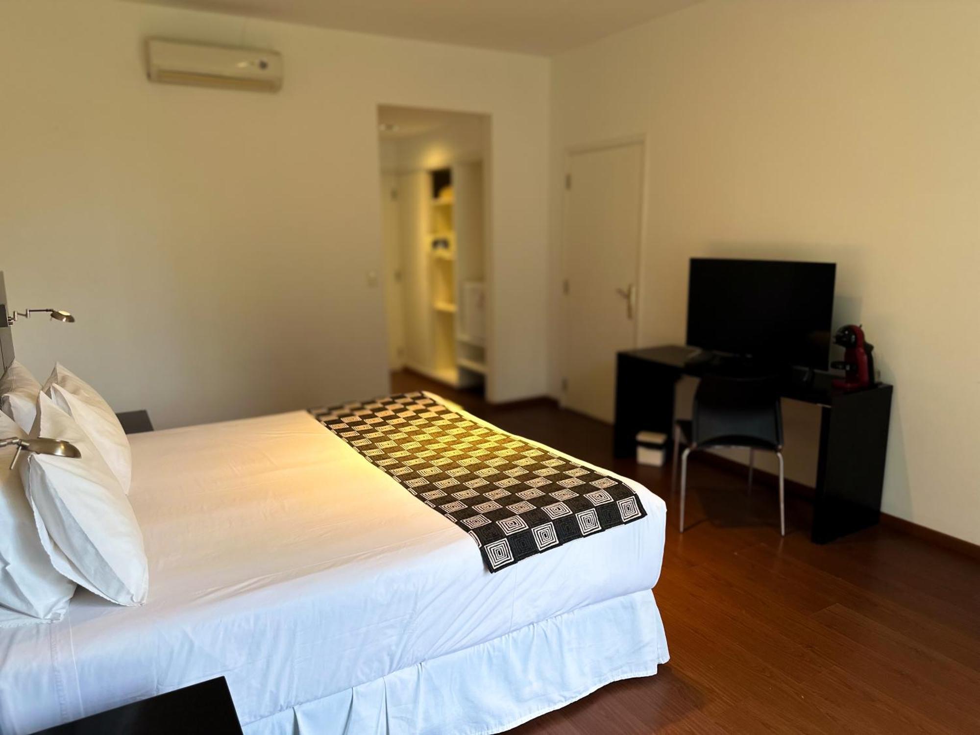 Casa Del Sol Hotel & Restaurante Colonia del Sacramento Bilik gambar